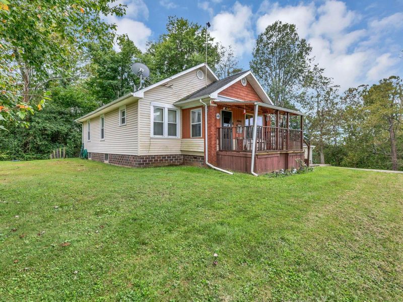 37651 Maysville Greendale Road, Logan, OH 43138 Photo 4