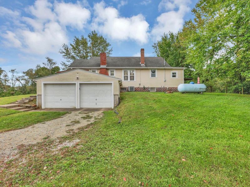 37651 Maysville Greendale Road, Logan, OH 43138 Photo 8