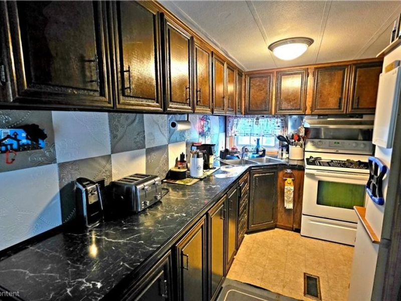 462 Echo Valley Road, Waterford, OH 45786 Photo 10