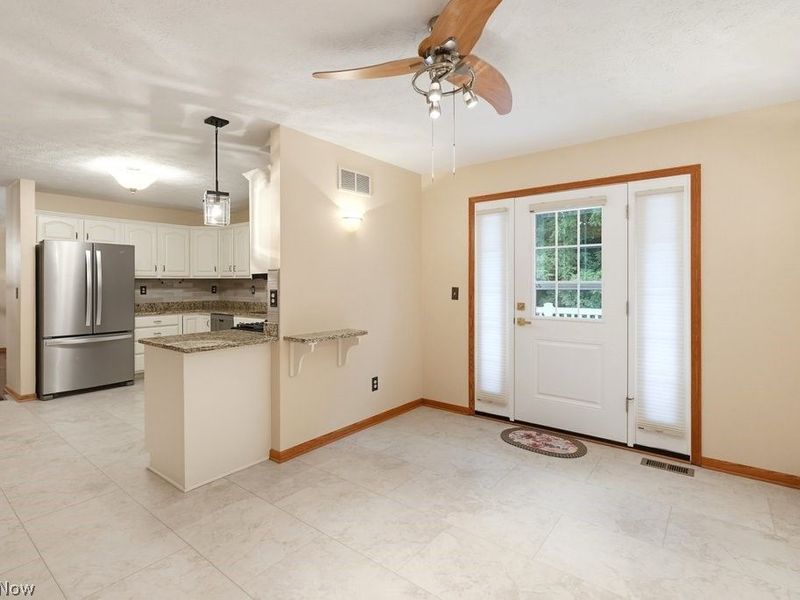 976 Rosemarie Circle, Wadsworth, OH 44281 Photo 18