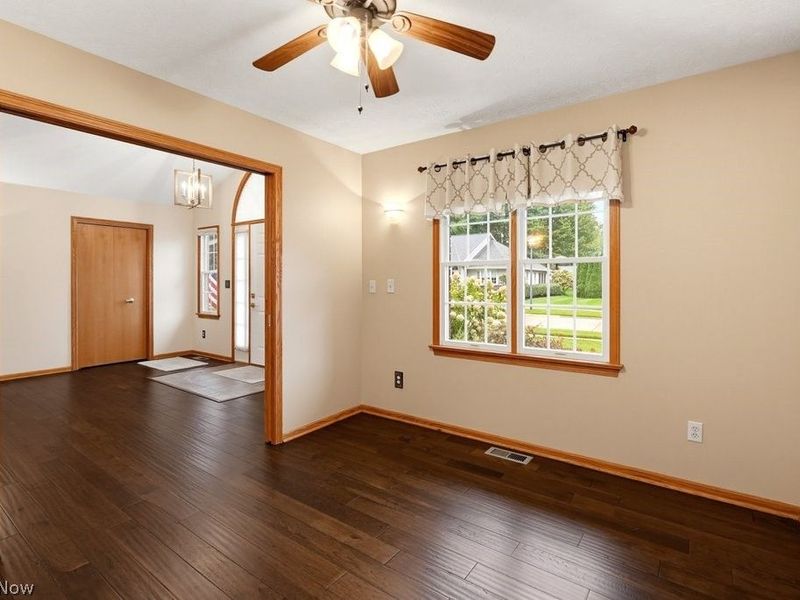 976 Rosemarie Circle, Wadsworth, OH 44281 Photo 21