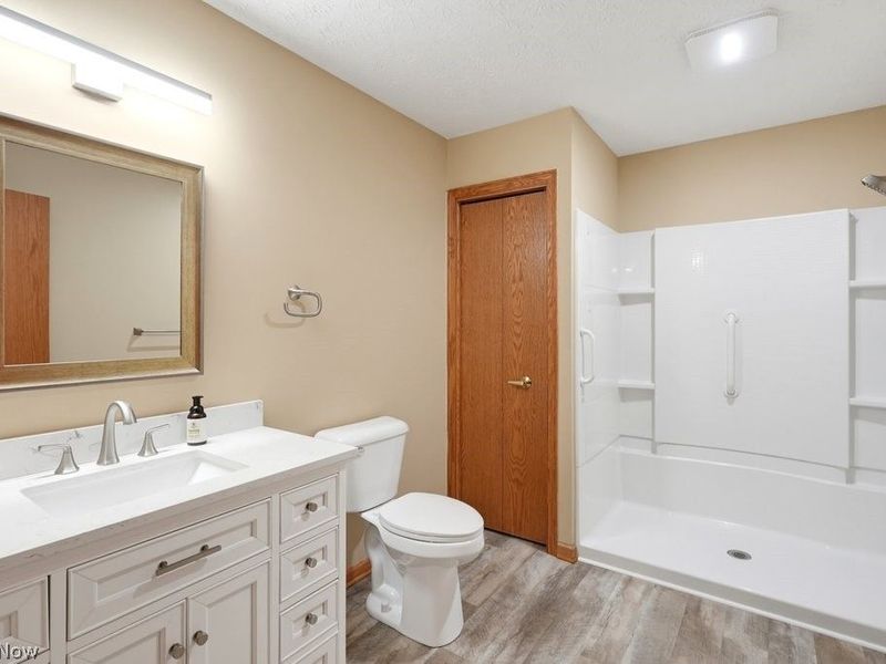 976 Rosemarie Circle, Wadsworth, OH 44281 Photo 23