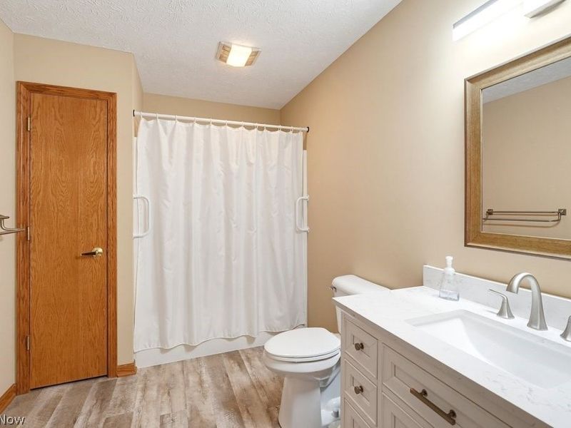 976 Rosemarie Circle, Wadsworth, OH 44281 Photo 24