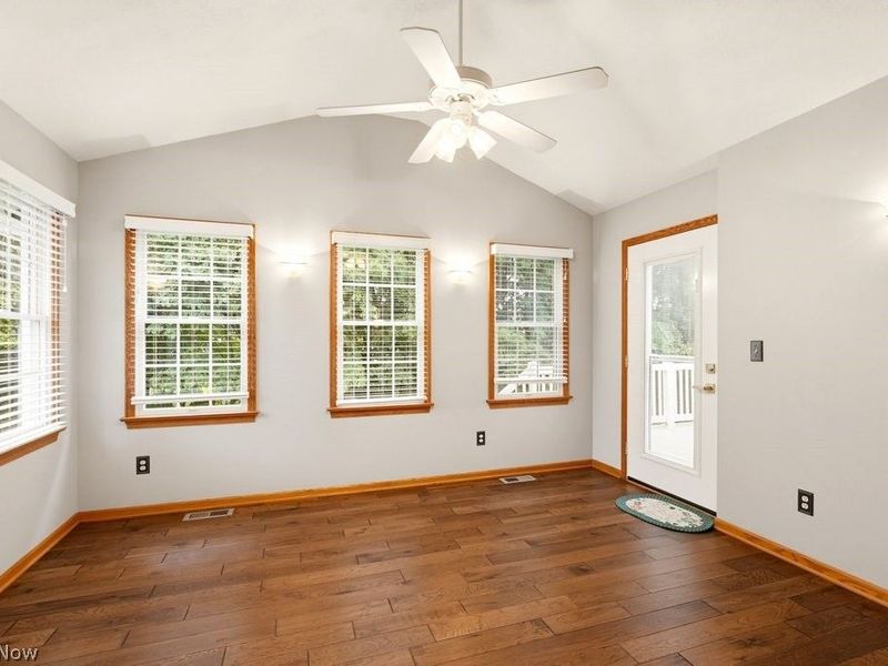 976 Rosemarie Circle, Wadsworth, OH 44281 Photo 25