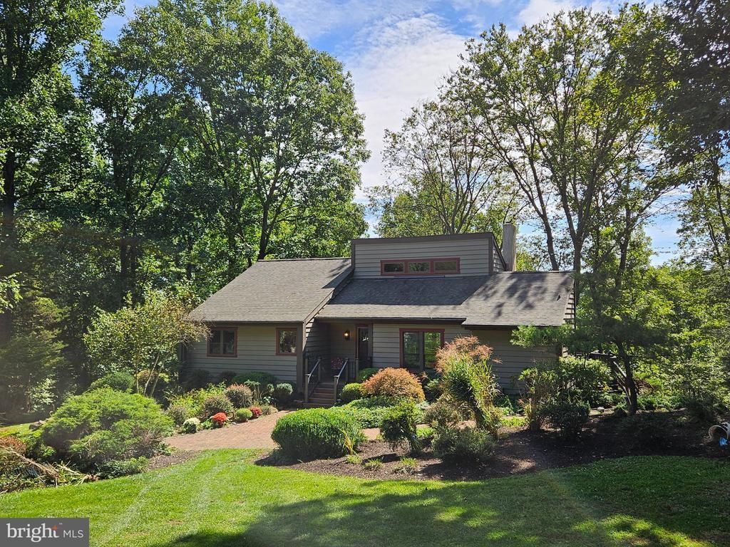 913 FURNACE ROAD , MORGANTOWN, PA 19543