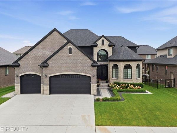 19834 Joy Drive , Macomb Township, Mi 48042