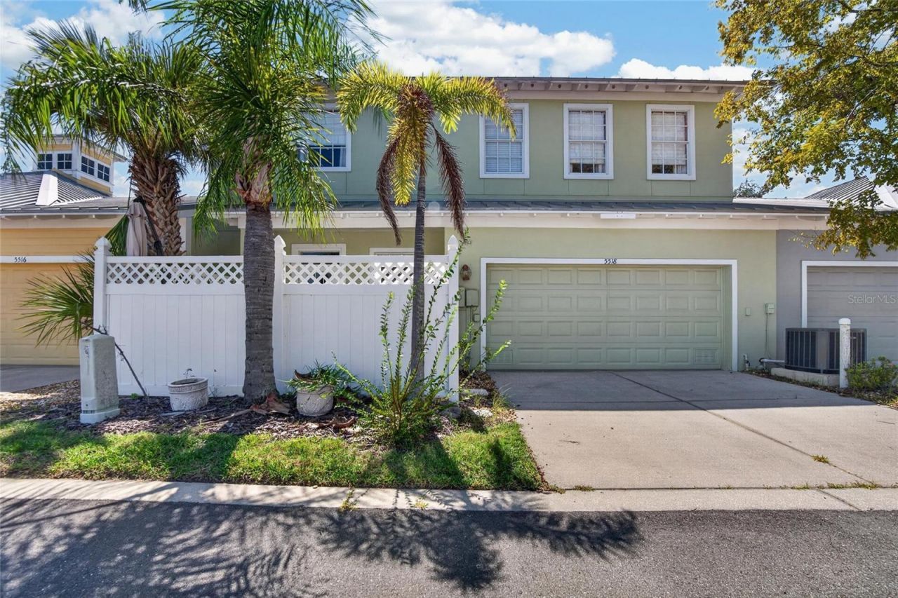 5518 Luminar Pointe Lane , Apollo Beach, FL 33572 Photo