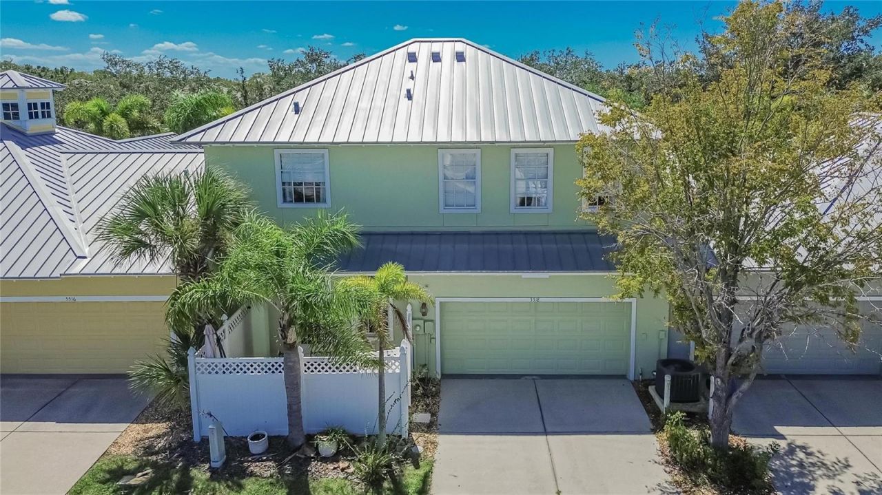 5518 Luminar Pointe Lane , Apollo Beach, FL 33572 Photo