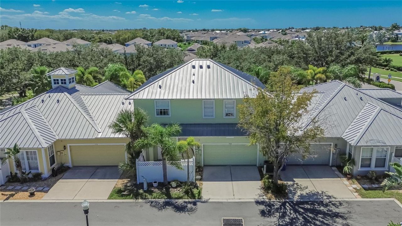 5518 Luminar Pointe Lane , Apollo Beach, FL 33572 Photo