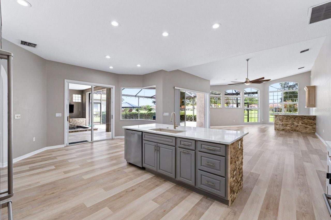 1003 Kings Way Lane, Tarpon Springs, FL 34688 Photo