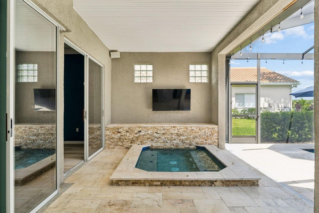 1003 Kings Way Lane, Tarpon Springs, FL 34688 Photo