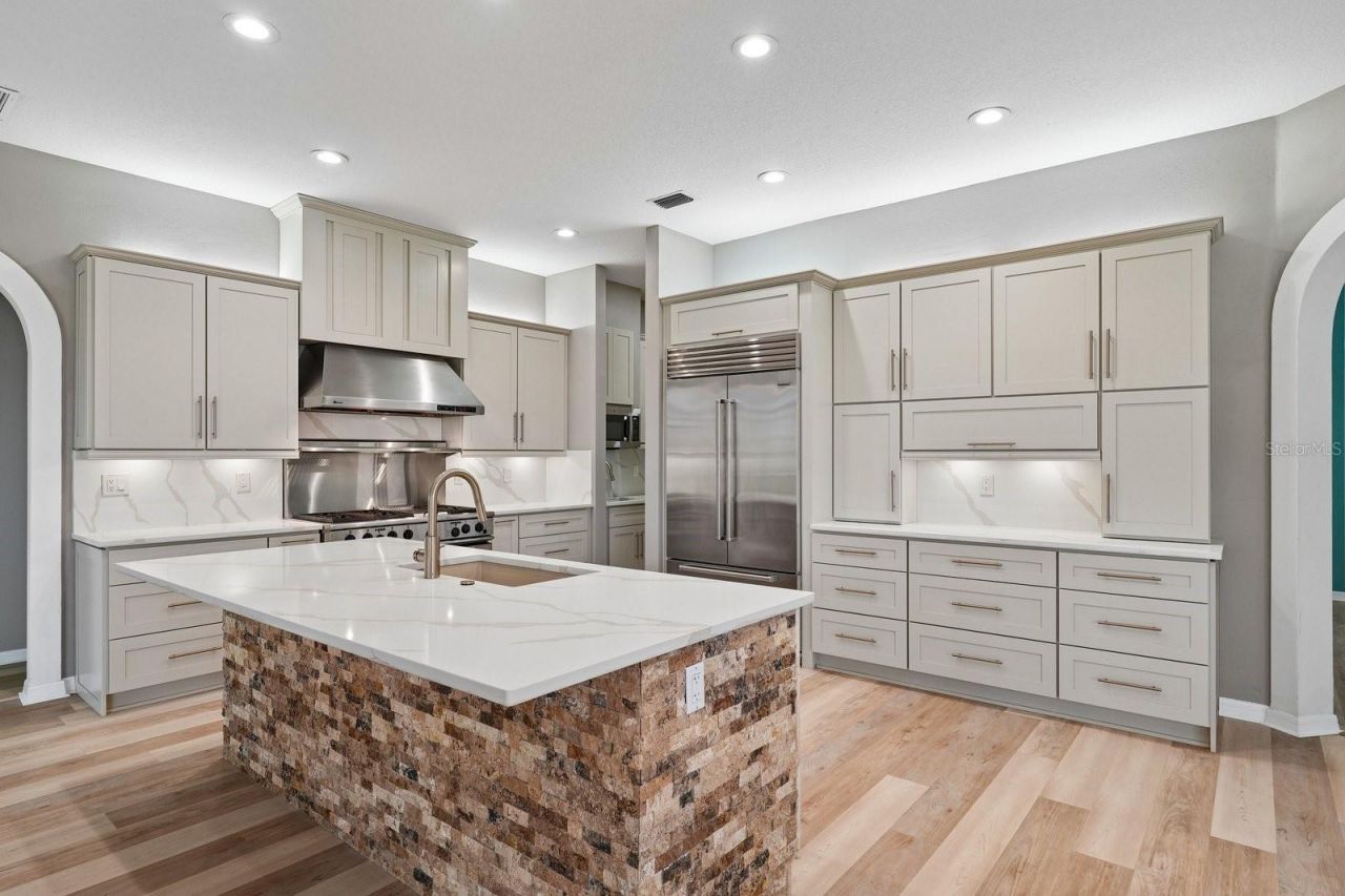 1003 Kings Way Lane, Tarpon Springs, FL 34688 Photo