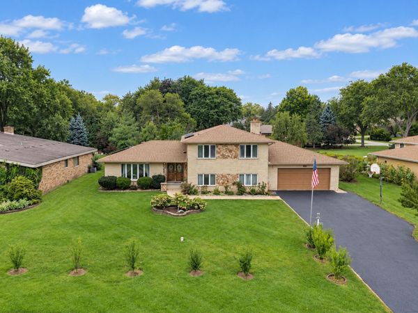 1428 Roslyn Road, Schaumburg, IL 60193