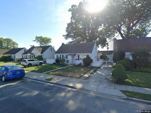 178 Warwick Road, Elmont, NY 11003