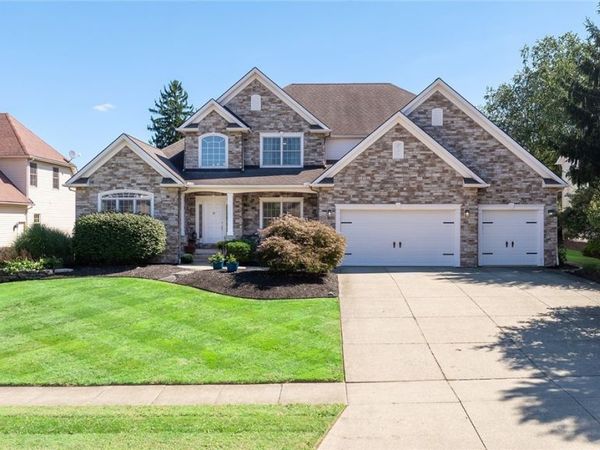 3407 Chadwick Drive , Uniontown, OH 44685