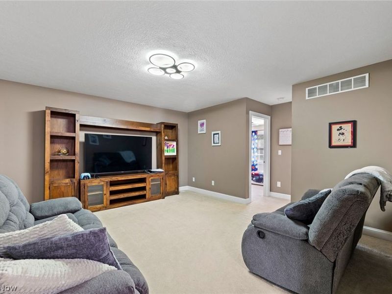 3407 Chadwick Drive, Uniontown, OH 44685 Photo 30
