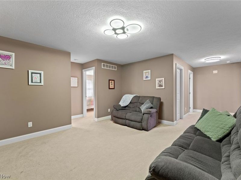 3407 Chadwick Drive, Uniontown, OH 44685 Photo 31