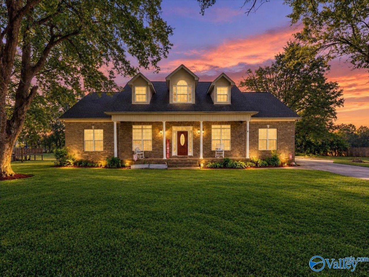 1392 Ryland Pike, Huntsville, AL 35811 Main Photo