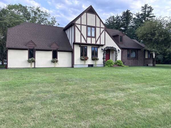 6 Old Homestead Road, Methuen, MA 01844