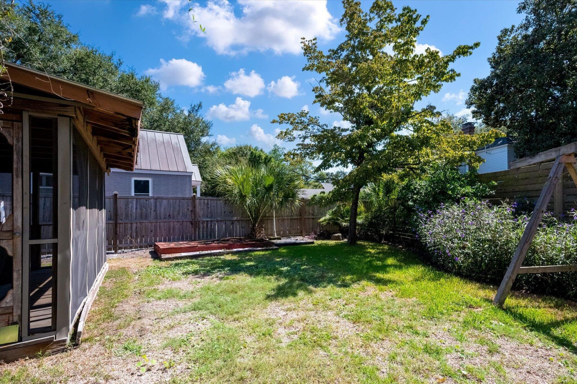 565 Savannah Highway  Photo 10
