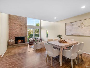 7137 Pebble Park Drive, West Bloomfield Township, Mi 48322