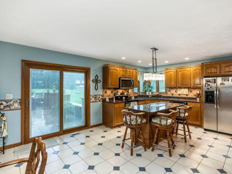 106 Highland Lakes Drive, Lima, OH 45801 Photo 24