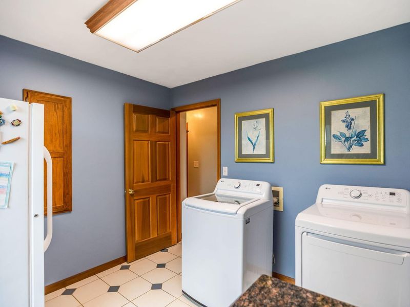 106 Highland Lakes Drive, Lima, OH 45801 Photo 34