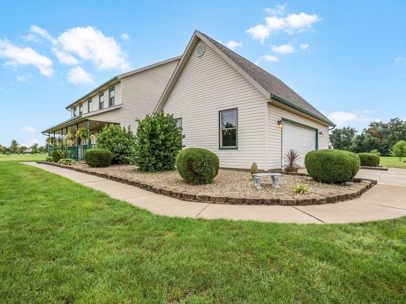 106 Highland Lakes Drive, Lima, OH 45801 Photo 4