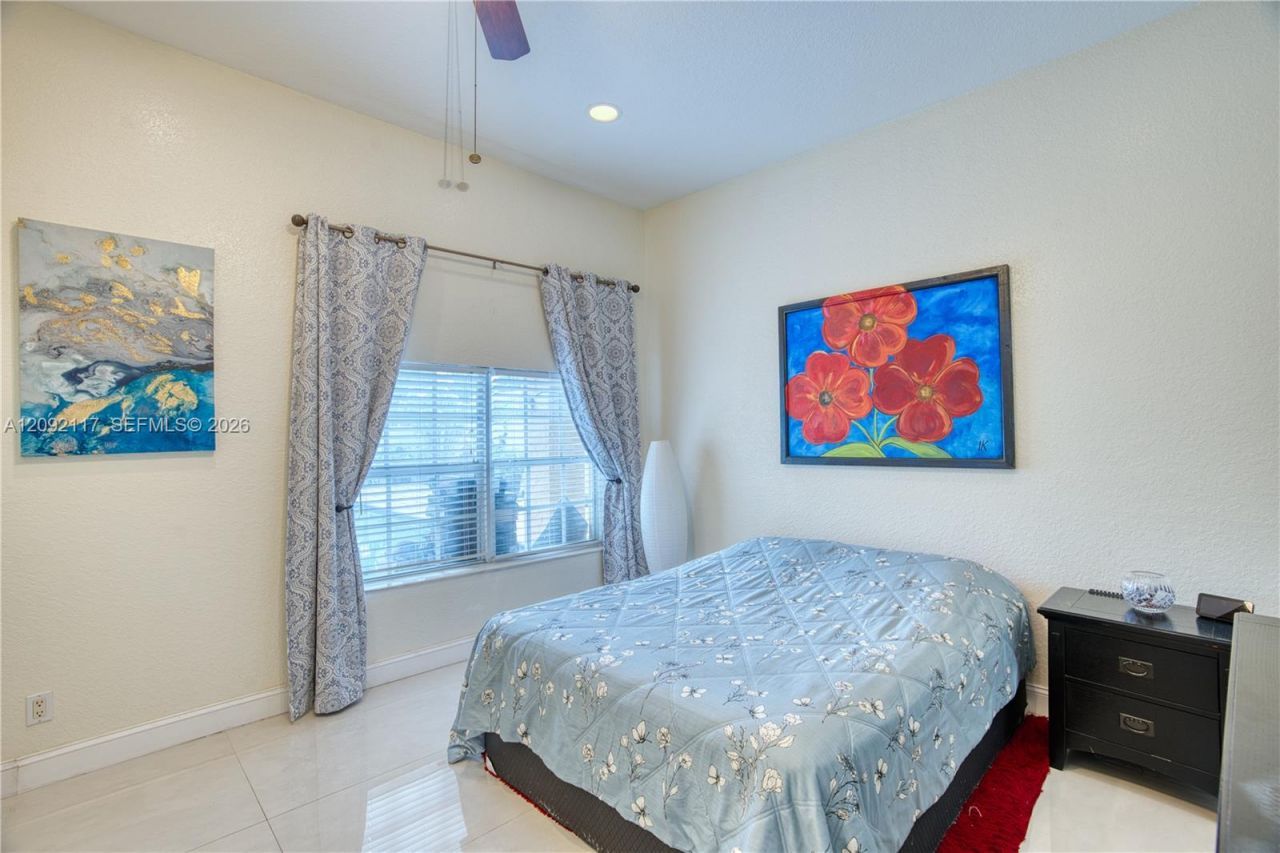 279 Springfield Dr, West Palm Beach, FL 33415 Photo