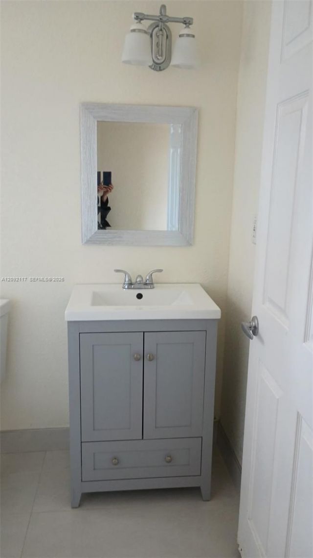 279 Springfield Dr, West Palm Beach, FL 33415 Photo