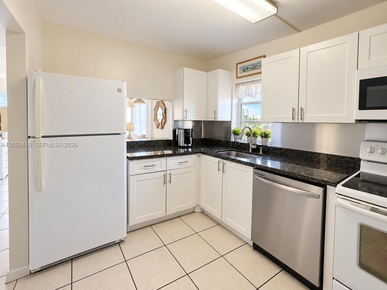 2200 E Hallandale Beach Blvd, Unit 301, Hallandale Beach, FL 33009 Photo