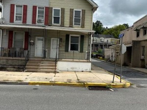 539 S FRONT STREET , STEELTON, PA 17113