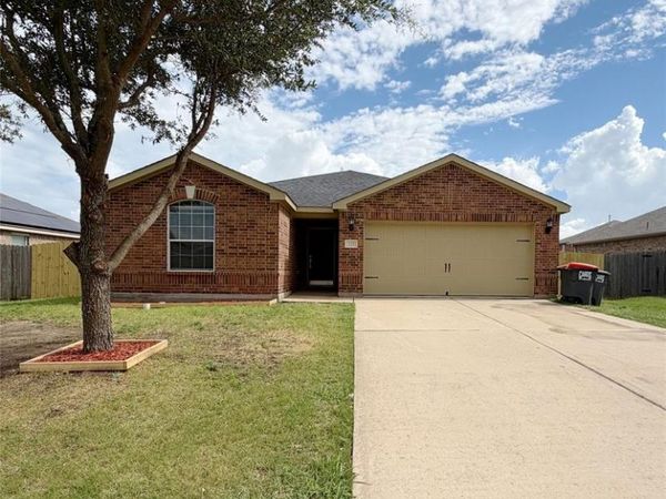 225 Meadow Ridge Drive , Anna, TX 75409