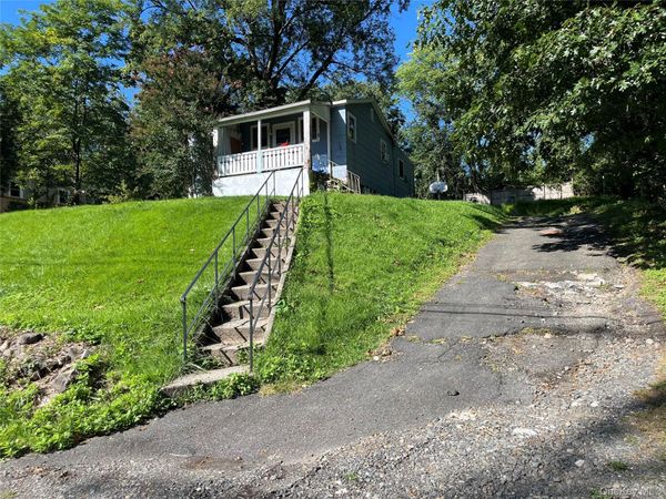 23 Dykes Park Road , Nanuet, NY 10954
