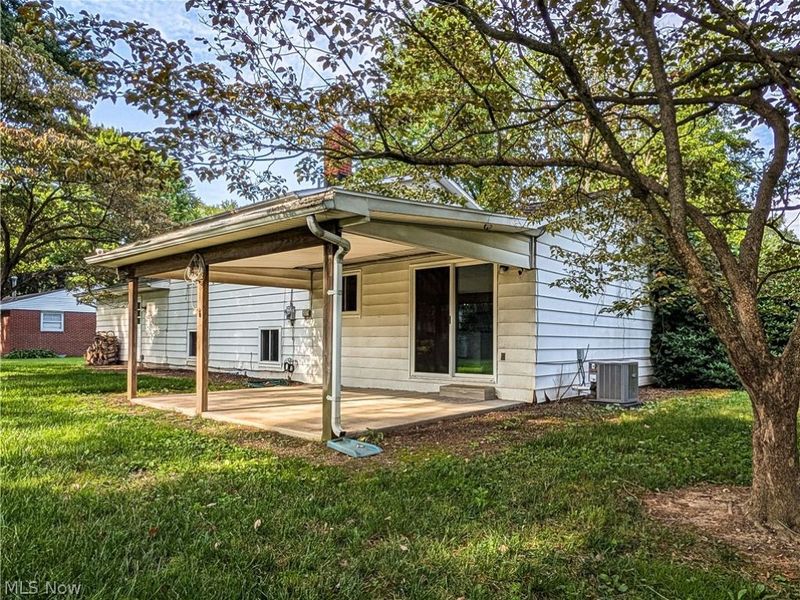 8636 Camelot Avenue NW, Canal Fulton, OH 44614 Photo 25