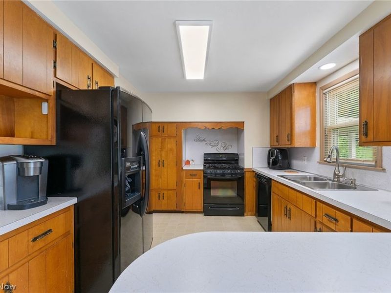3870 Cumberland Drive, Youngstown, OH 44515 Photo 5