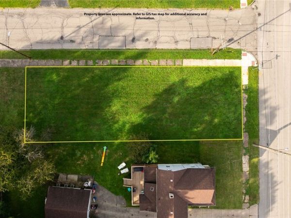 Woodland Avenue , Campbell, OH 44405