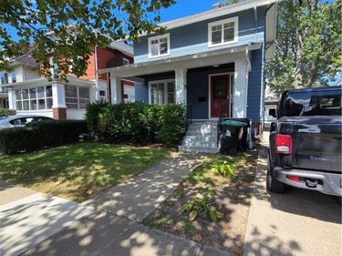 75 W Hazeltine Avenue , Buffalo, NY 14217