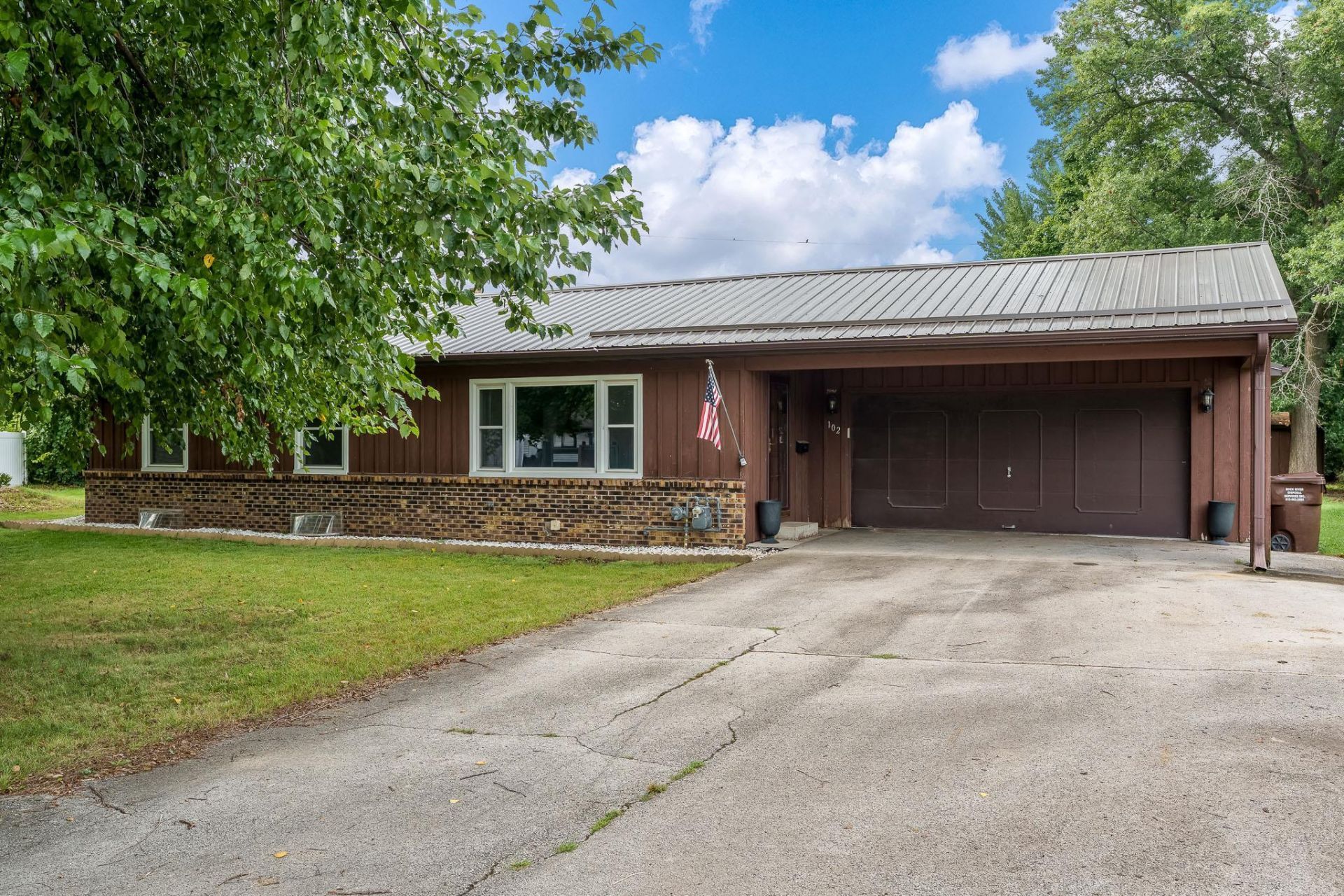 102 Bunn Drive, Rockton, IL 61072 Main Photo