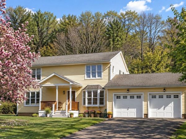 17 Jennifer Lane, Hudson, NY 12534