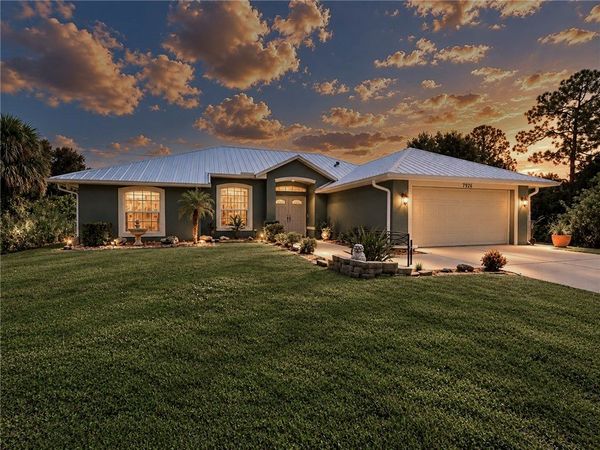 7926 102nd Avenue, Vero Beach, FL 32967