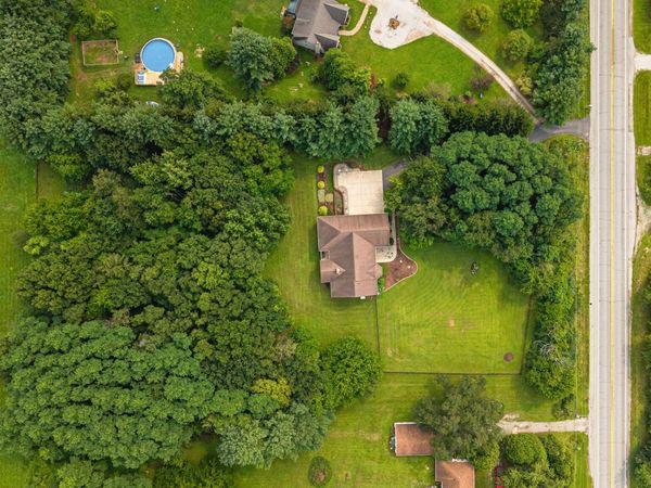 639 E Us Highway 6 , Westville, IN 46391