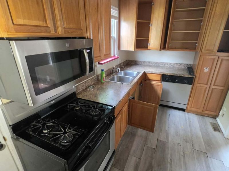 350 Wrexham Avenue , Columbus, OH 43223 Photo 2