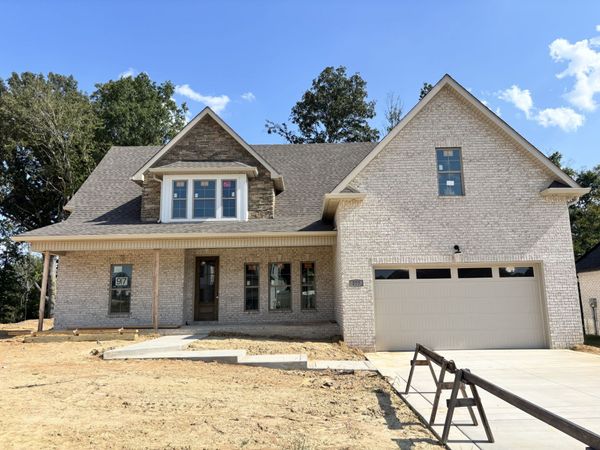 277 Young lane , Pleasant View, TN 37146