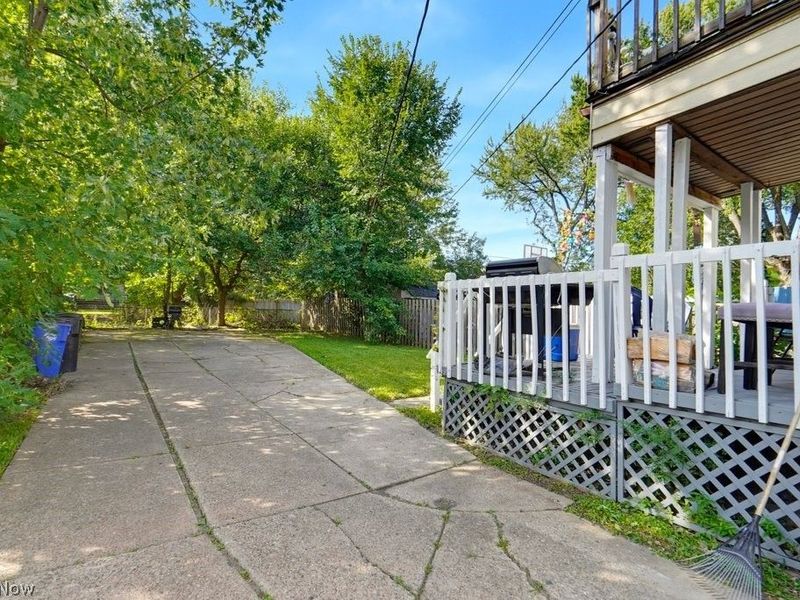 3607 Daisy Avenue, Cleveland, OH 44109 Photo 2
