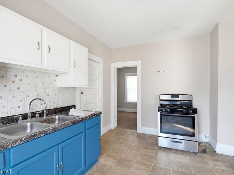 3607 Daisy Avenue, Cleveland, OH 44109 Photo 9