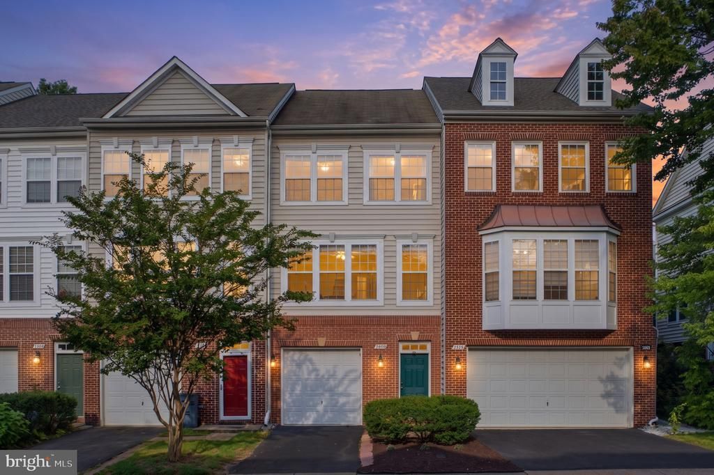 4118 River Forth Drive, Fairfax, VA 22030 Main Photo