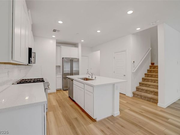 600 N Carriage Hill Drive, Unit 1113, Las Vegas, NV 89138