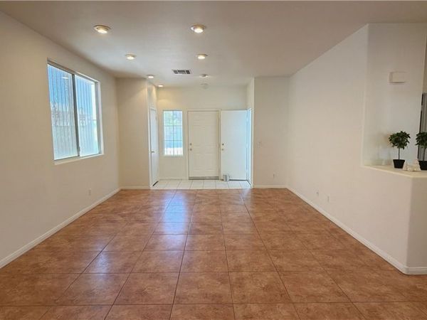 9612 Rainfall Avenue, Las Vegas, NV 89147