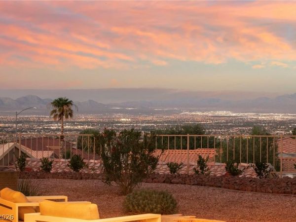 2548 Faiss Drive, Las Vegas, NV 89134